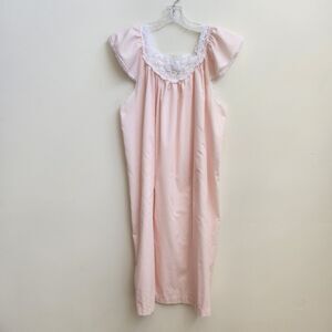 Damea Nightgown Women's No Size Tag Pink Lace Trim Knee Length Short Sleeve